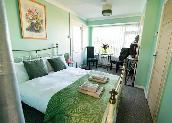 Broadstairs, Bays & Golf - Sleeps 2