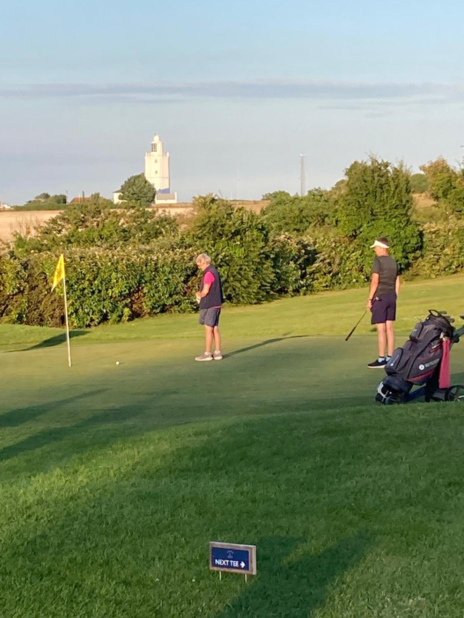 Broadstairs, Bays & Golf - Sleeps 2 *